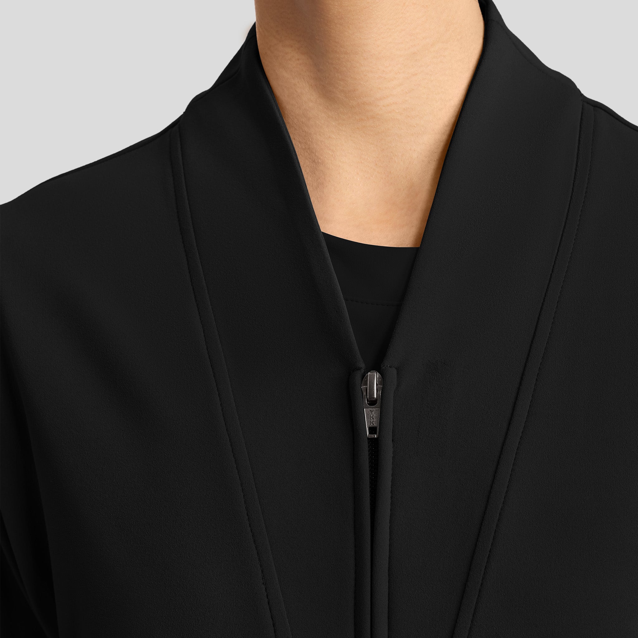 Achieve Warm-Up Scrub Jacket | Black