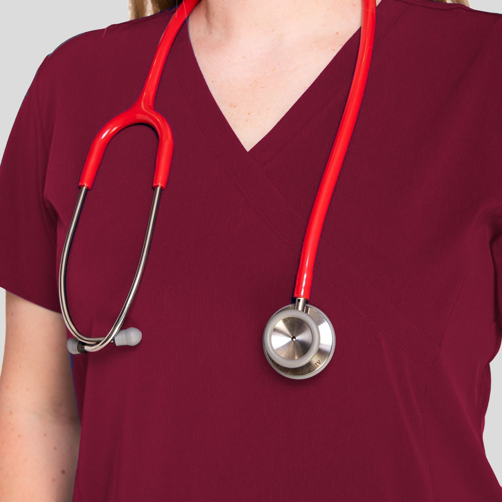 IRG_Elevate_181002_wine_front_detail