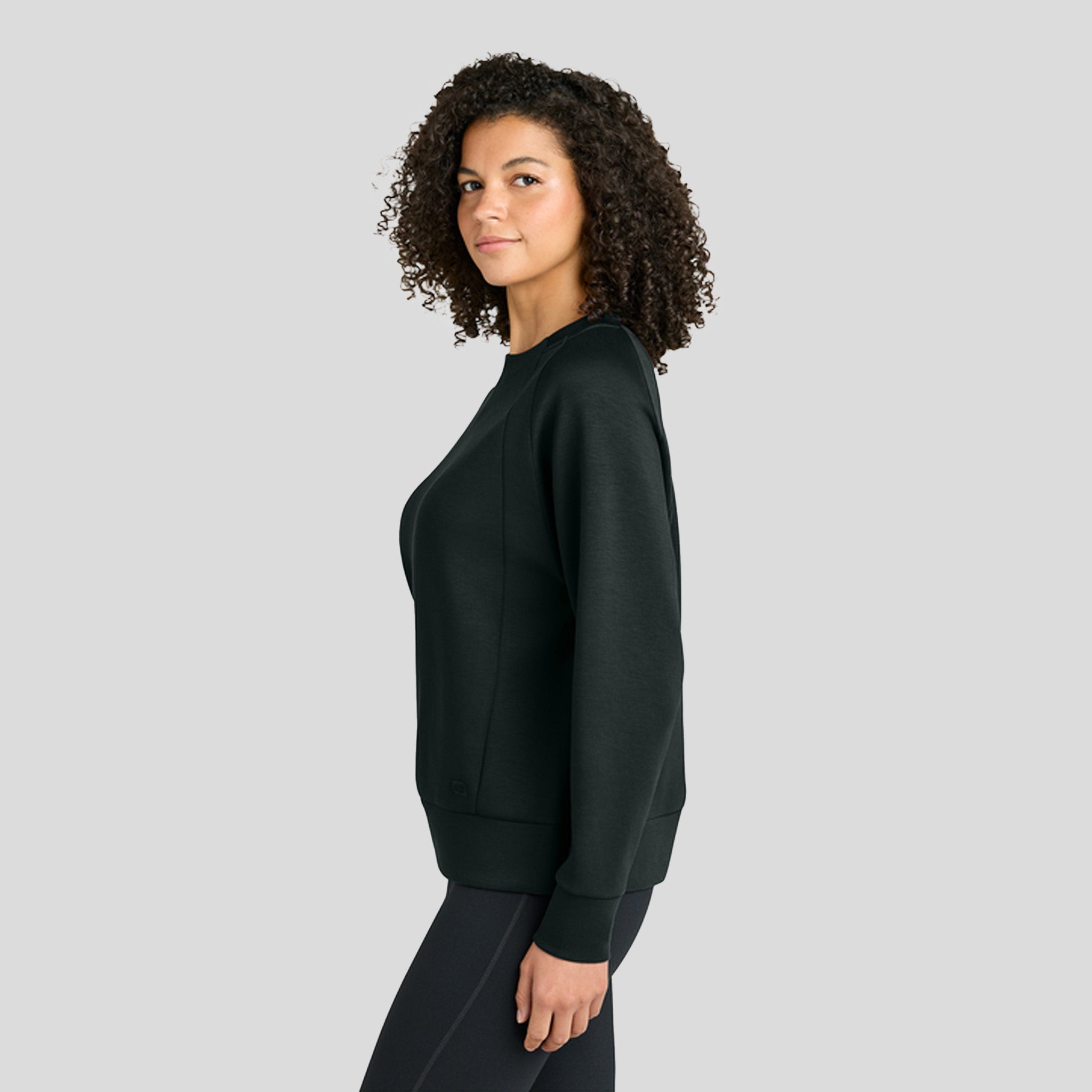 Womenβs Transcend Pullover | Blacktop