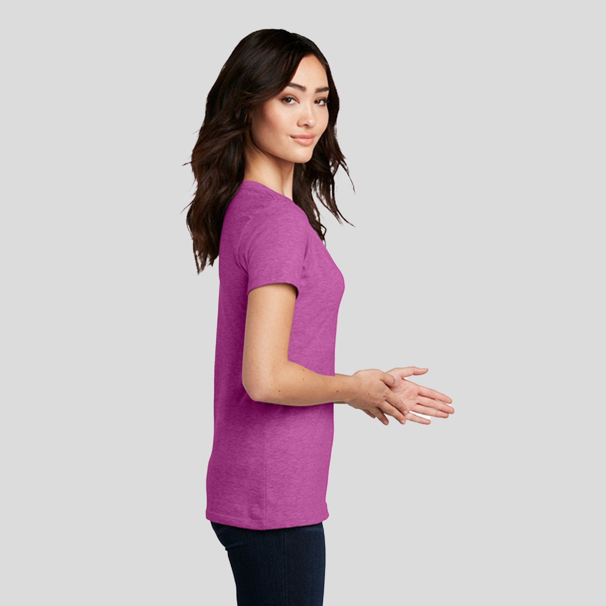 Womenโs Perfect Blendยฎ CVC V-Neck Tee | Heathered Pink Raspberry