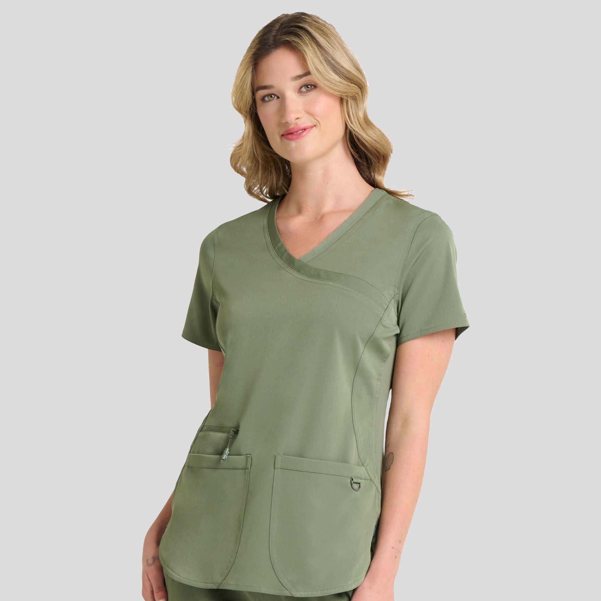 Zavate_AvaTherese_1057_olive_left