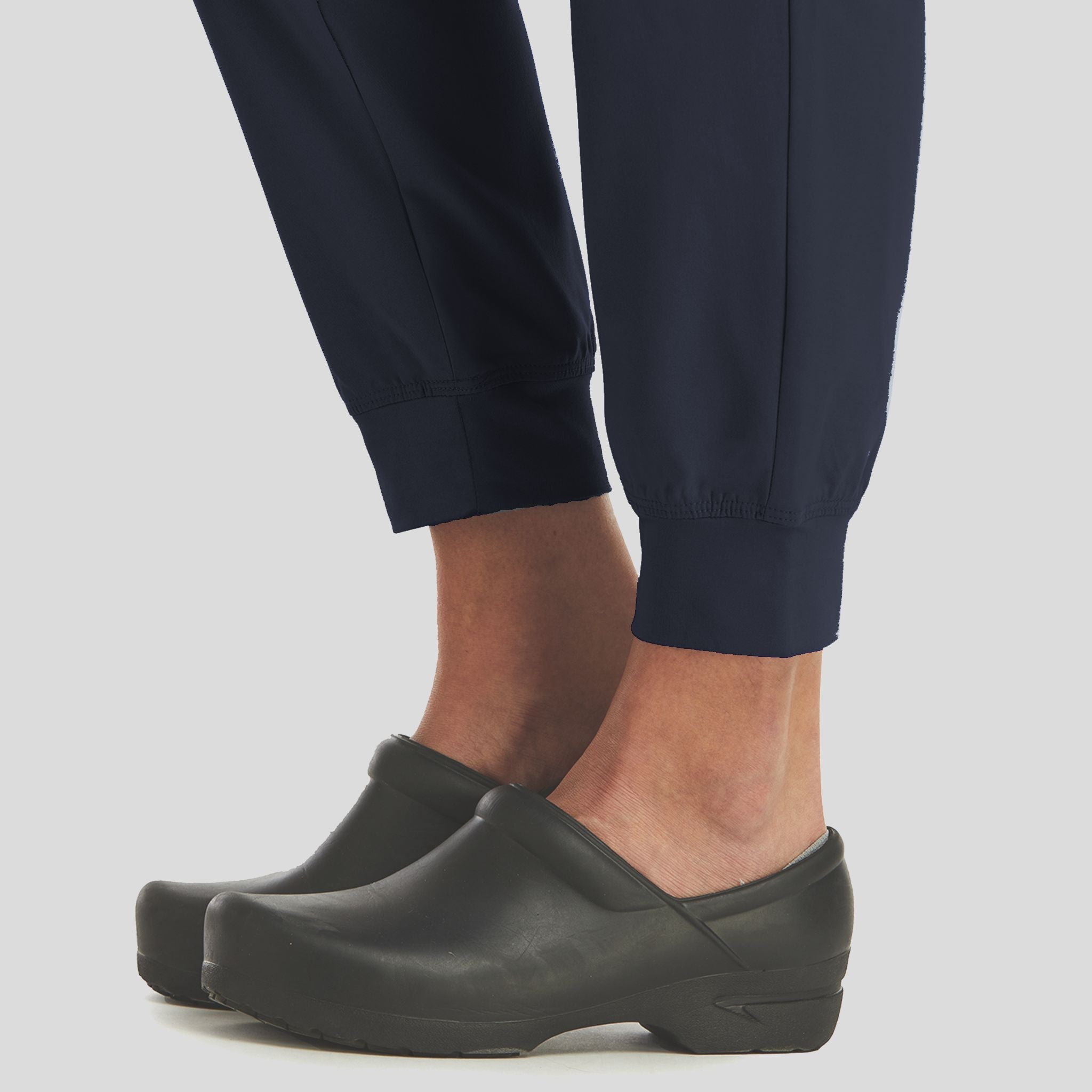 Maevn_Momentum_5092_navy_detail2