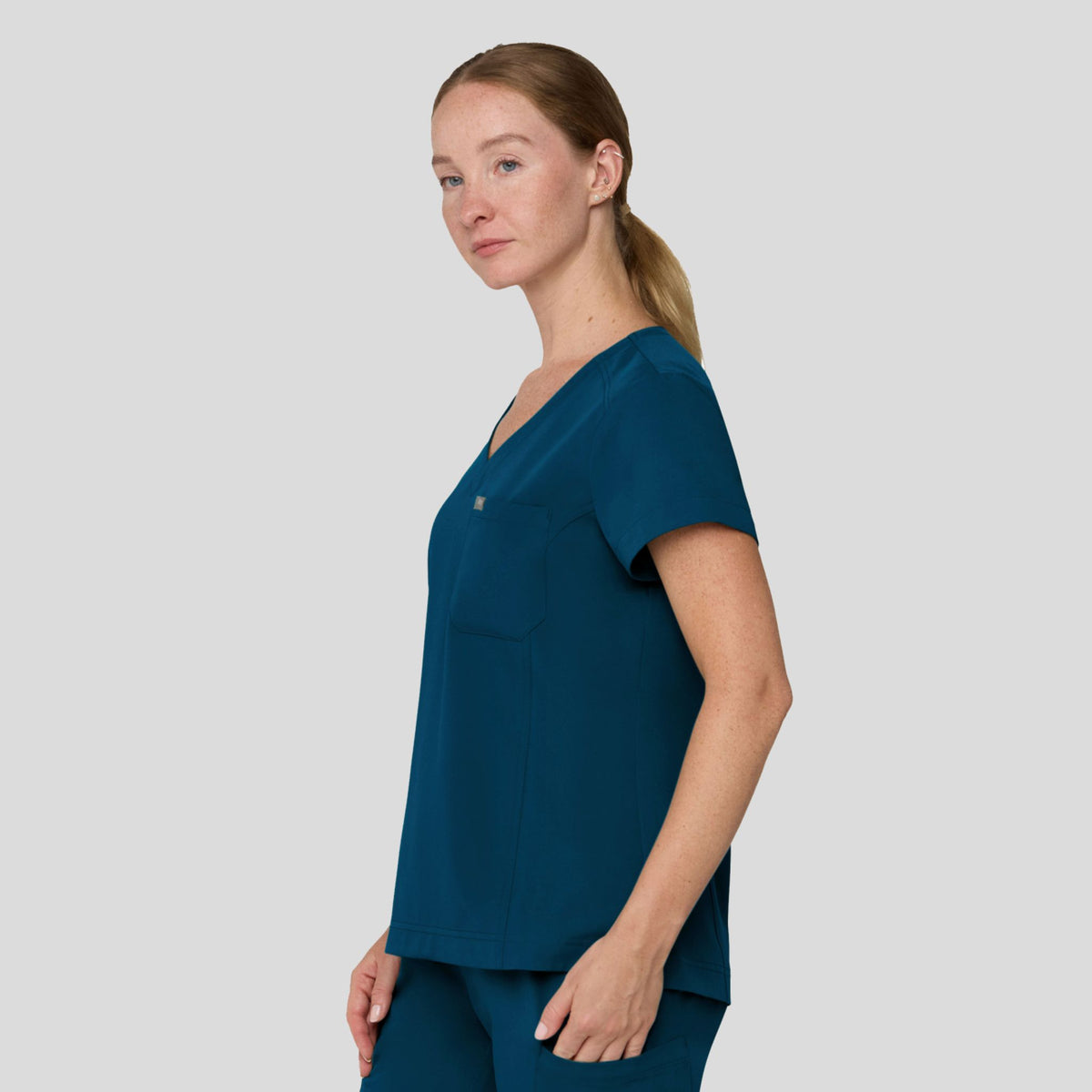 Tempo Women's 1 Pocket Top | Caribbean